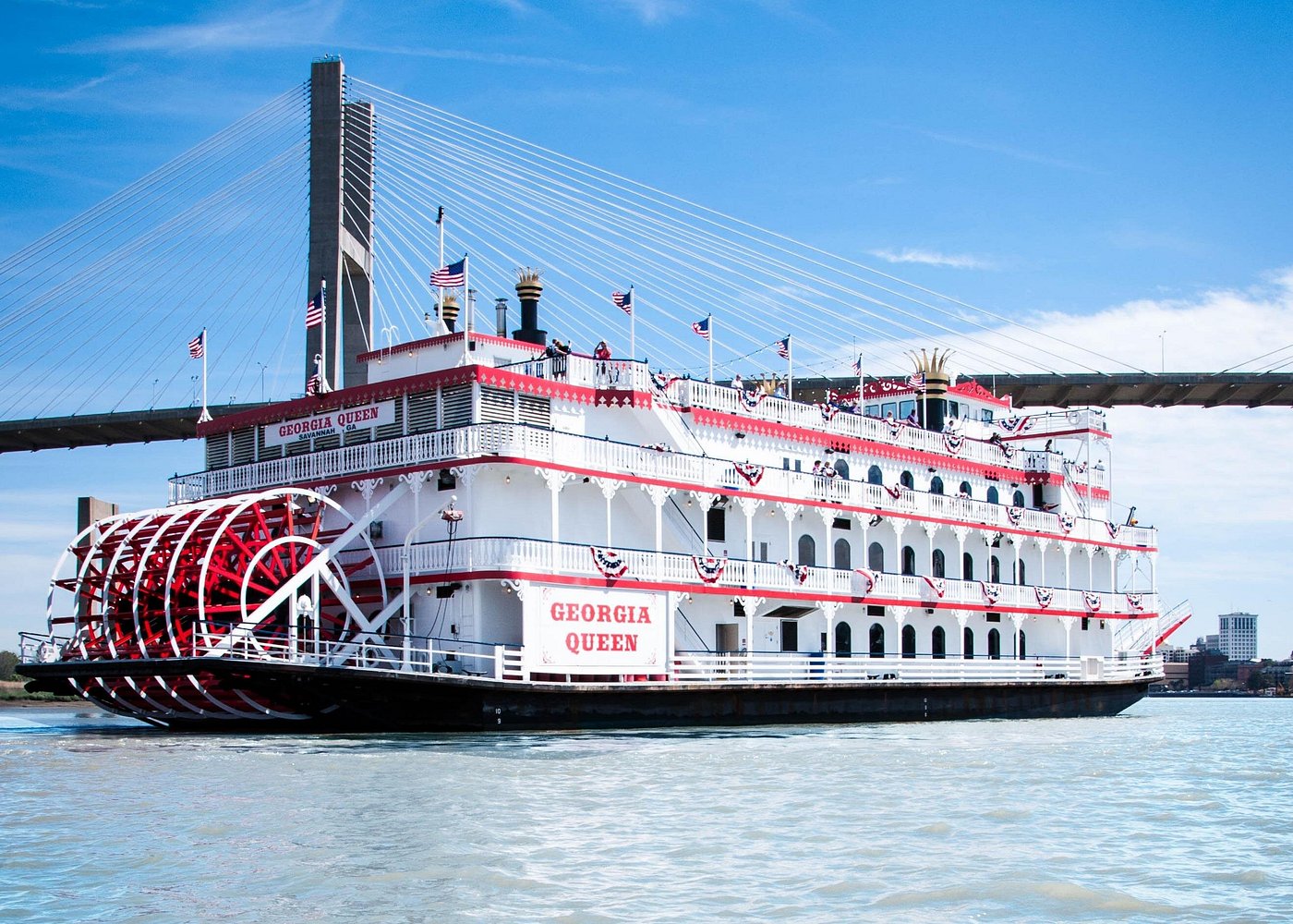 Narrated Harbor Luncheon Riverboat Cruise